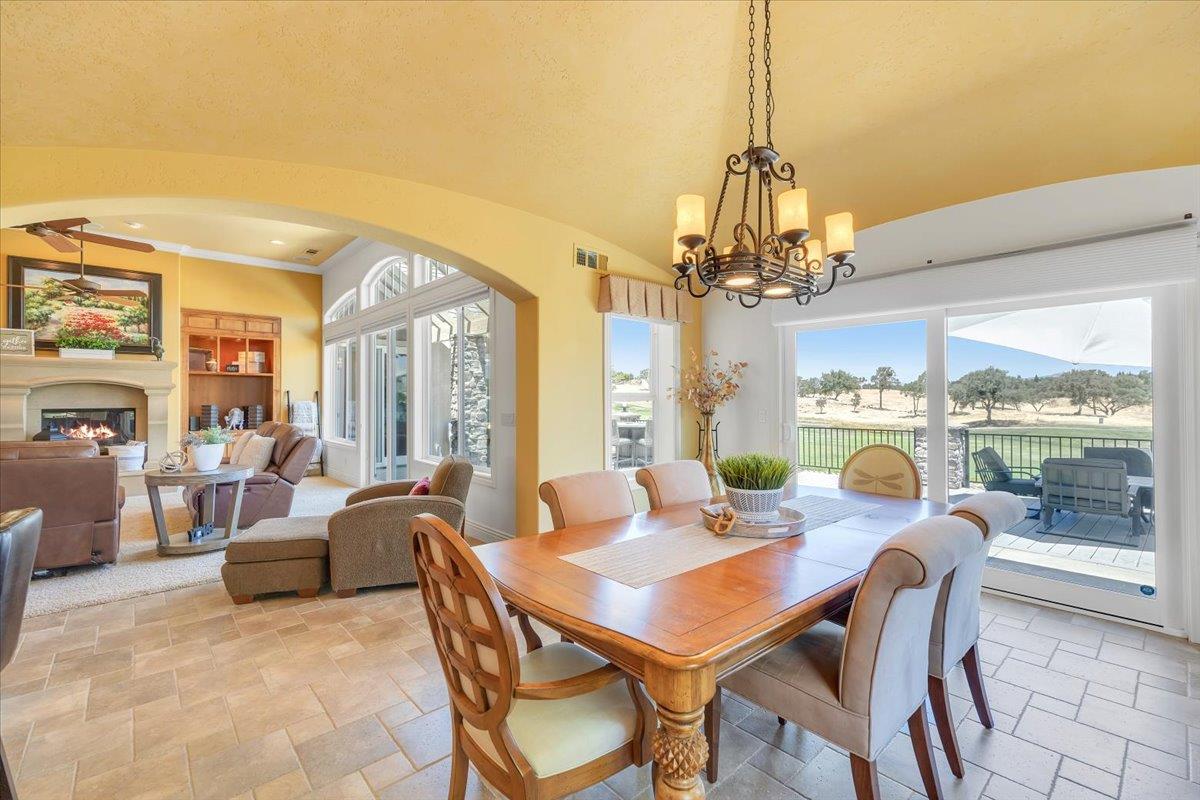 2491 Oak Creek Dr, Copperopolis, CA 95228