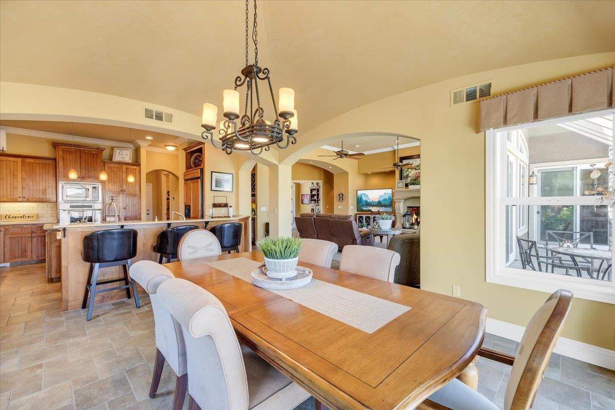 2491 Oak Creek Dr, Copperopolis, CA 95228