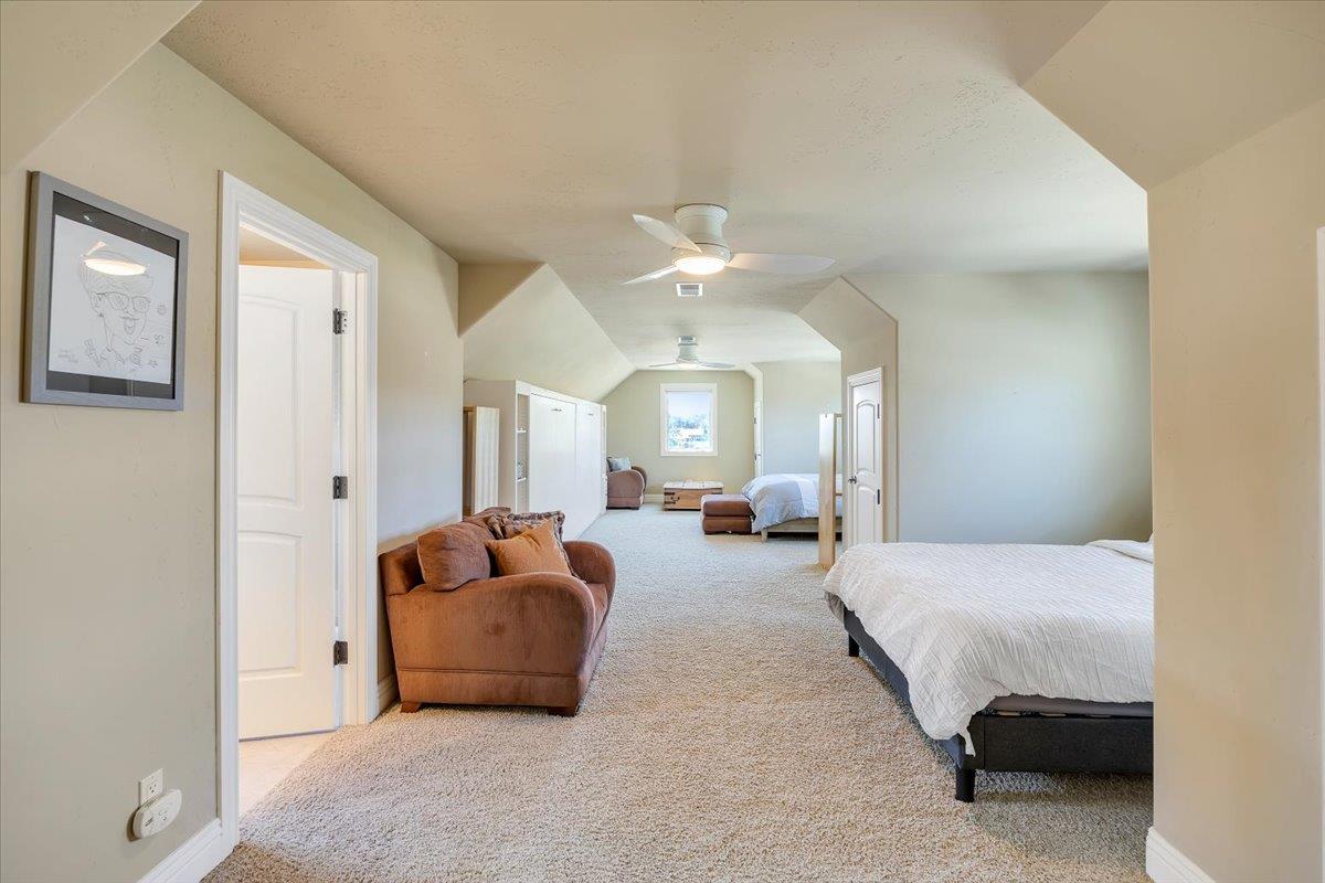 2491 Oak Creek Dr, Copperopolis, CA 95228