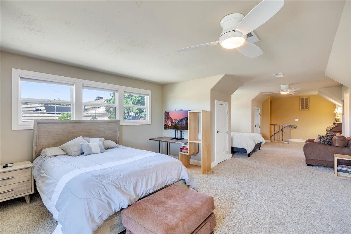 2491 Oak Creek Dr, Copperopolis, CA 95228