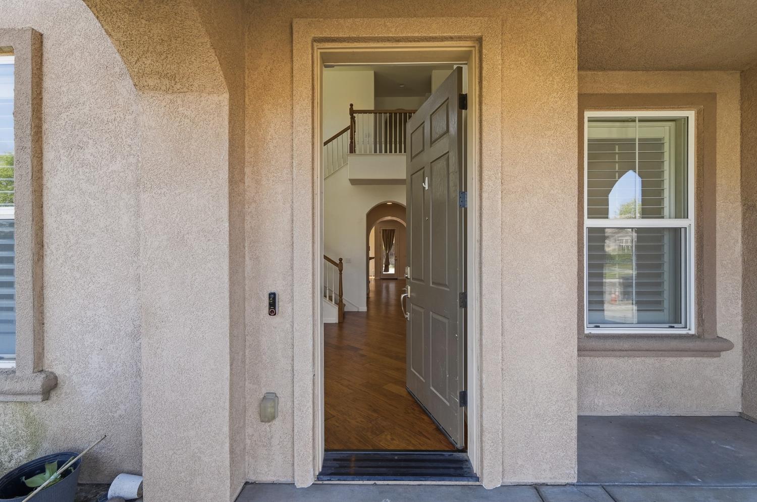 3326 S Rose Brook Dr, Riverbank, CA 95367