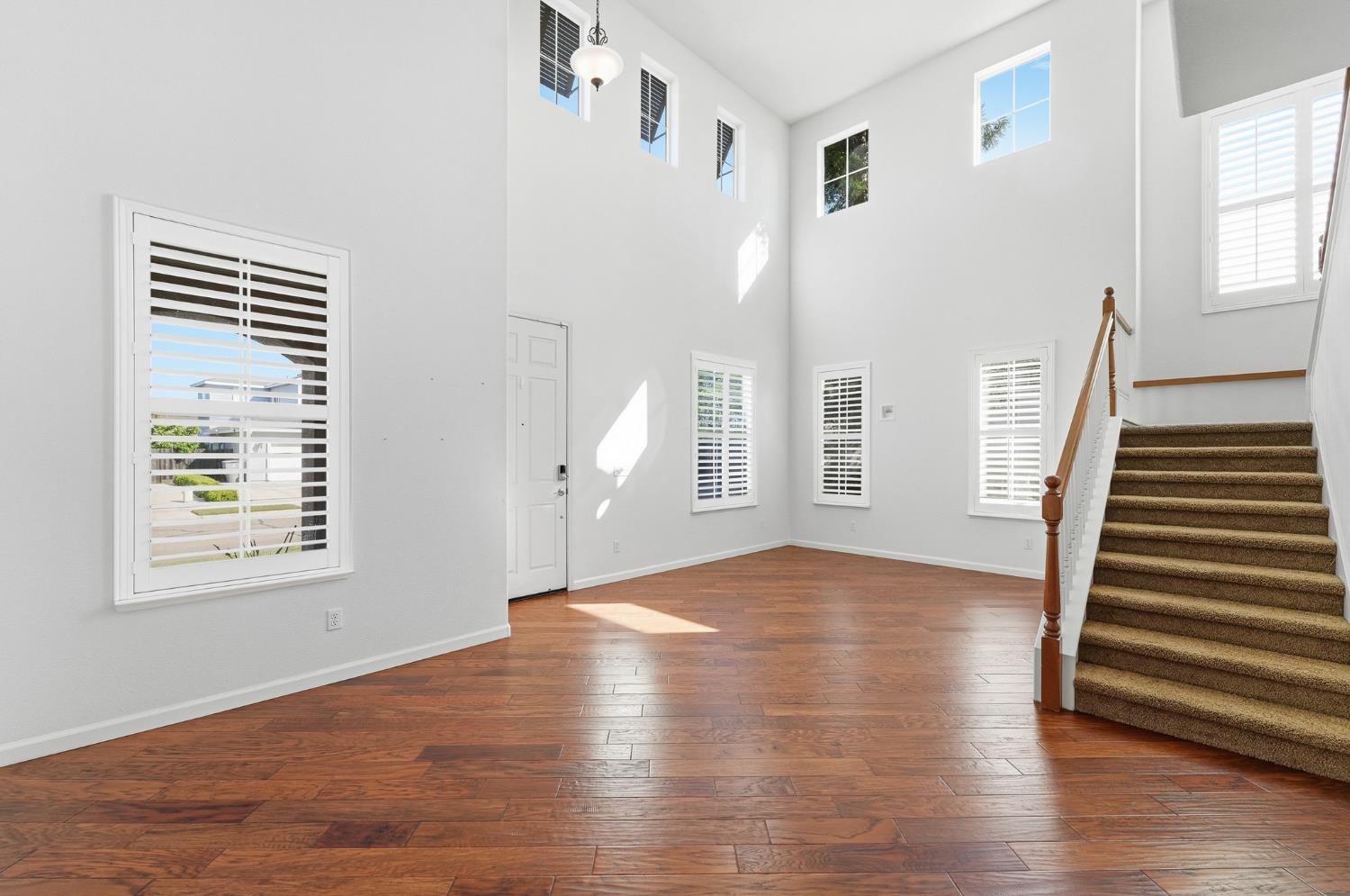 3326 S Rose Brook Dr, Riverbank, CA 95367