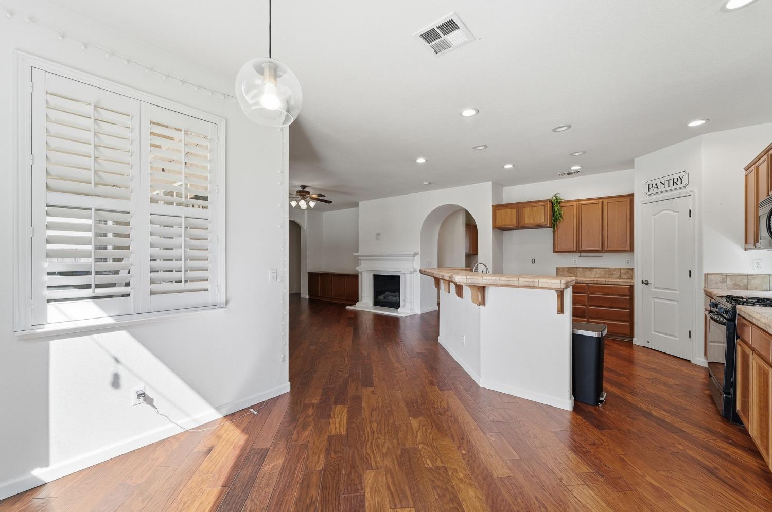 3326 S Rose Brook Dr, Riverbank, CA 95367