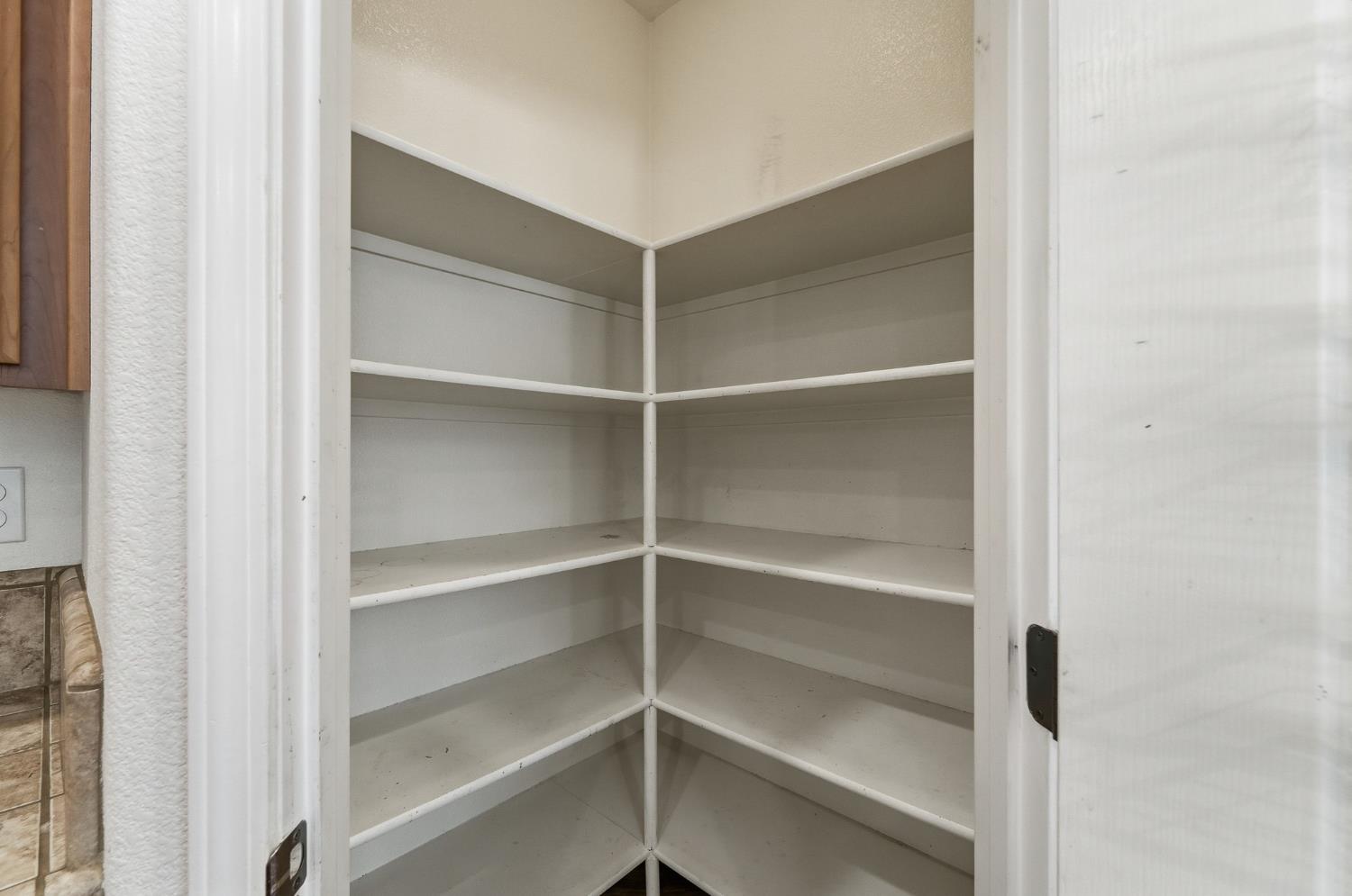 3326 S Rose Brook Dr, Riverbank, CA 95367