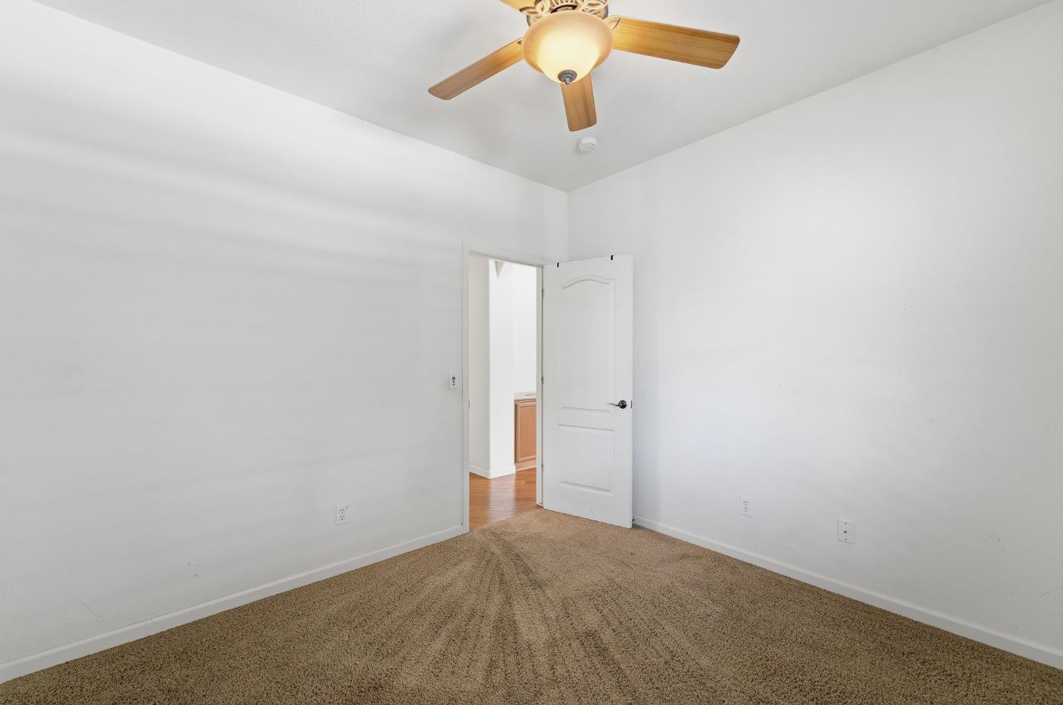 3326 S Rose Brook Dr, Riverbank, CA 95367