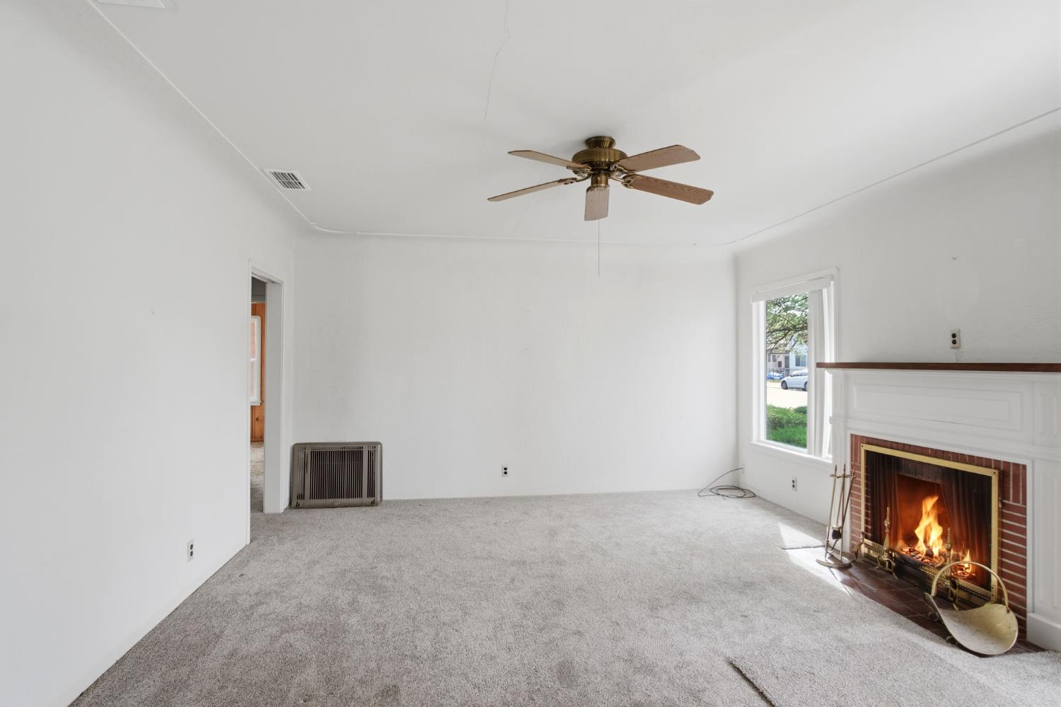 781 Park St, Turlock, CA 95380