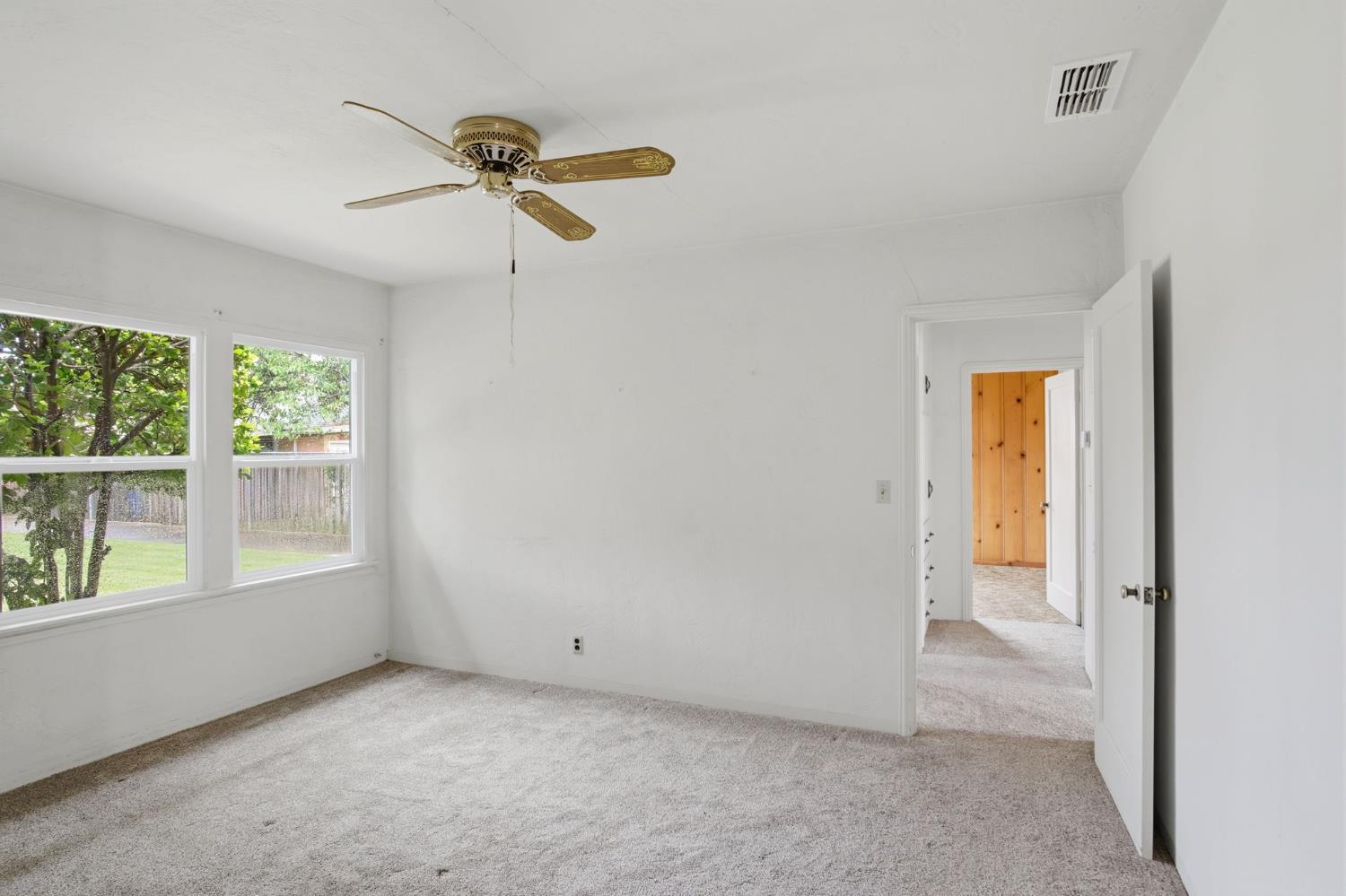 781 Park St, Turlock, CA 95380