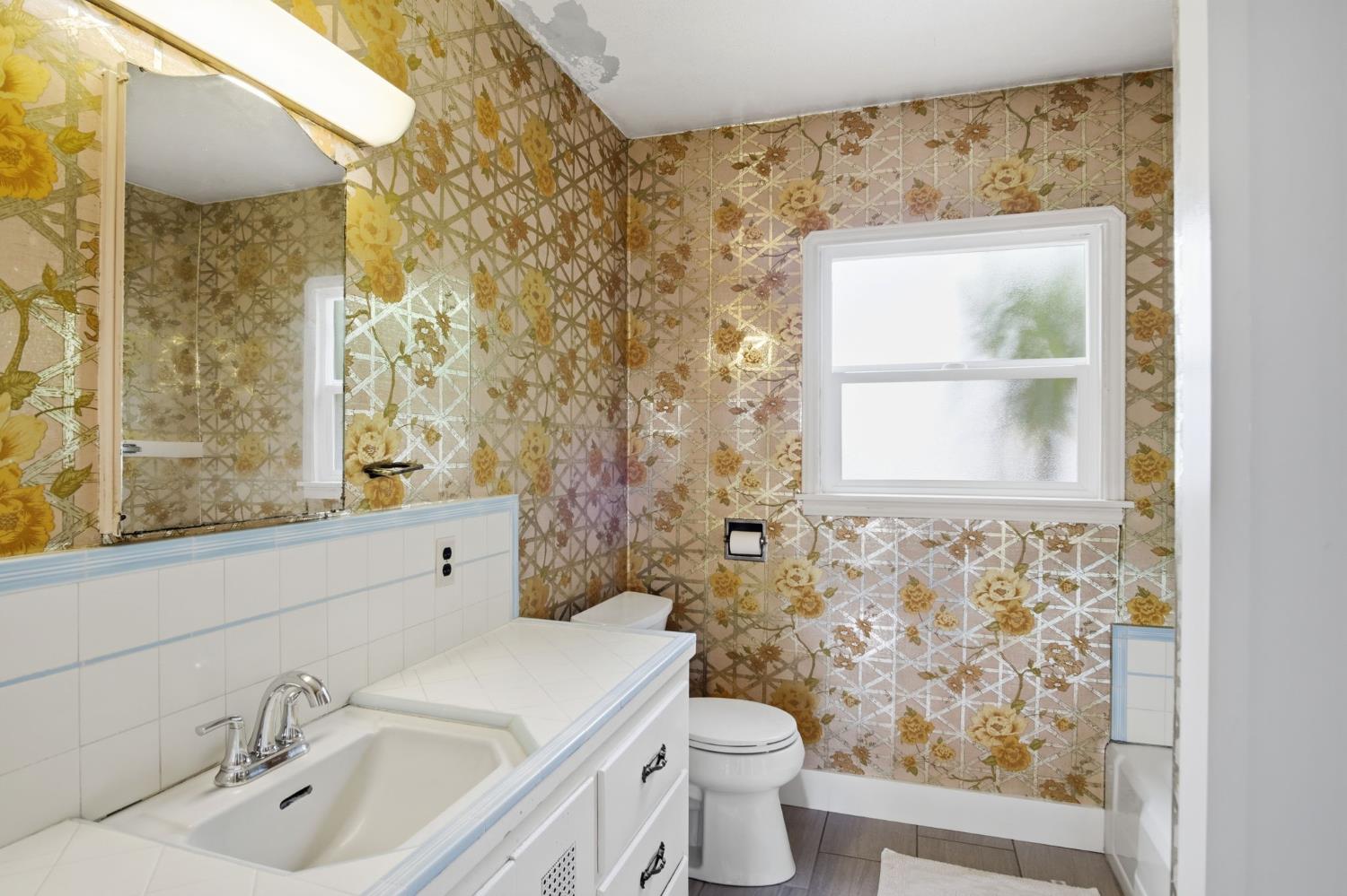 781 Park St, Turlock, CA 95380