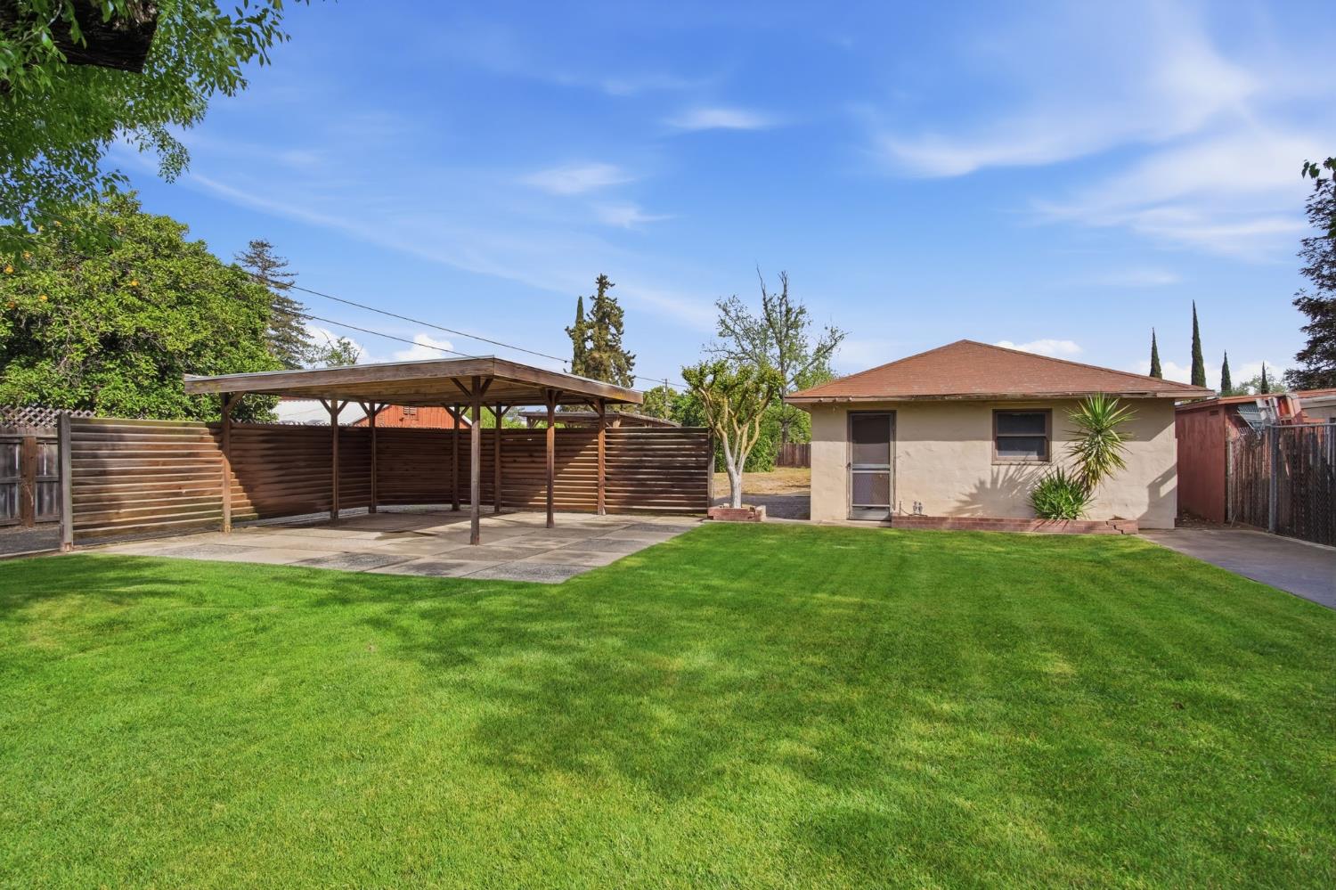 781 Park St, Turlock, CA 95380