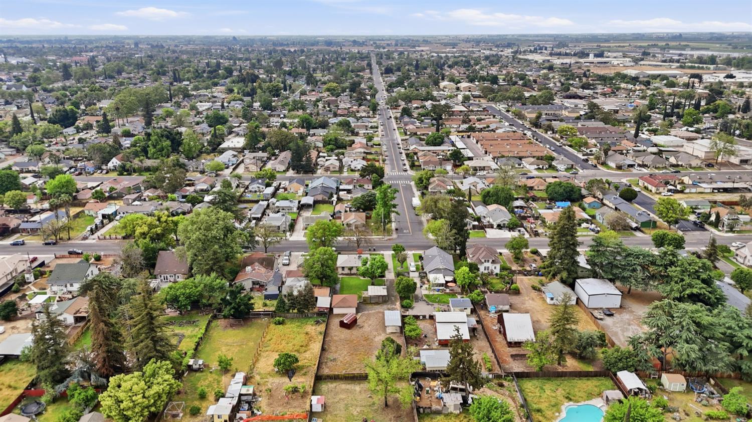 781 Park St, Turlock, CA 95380