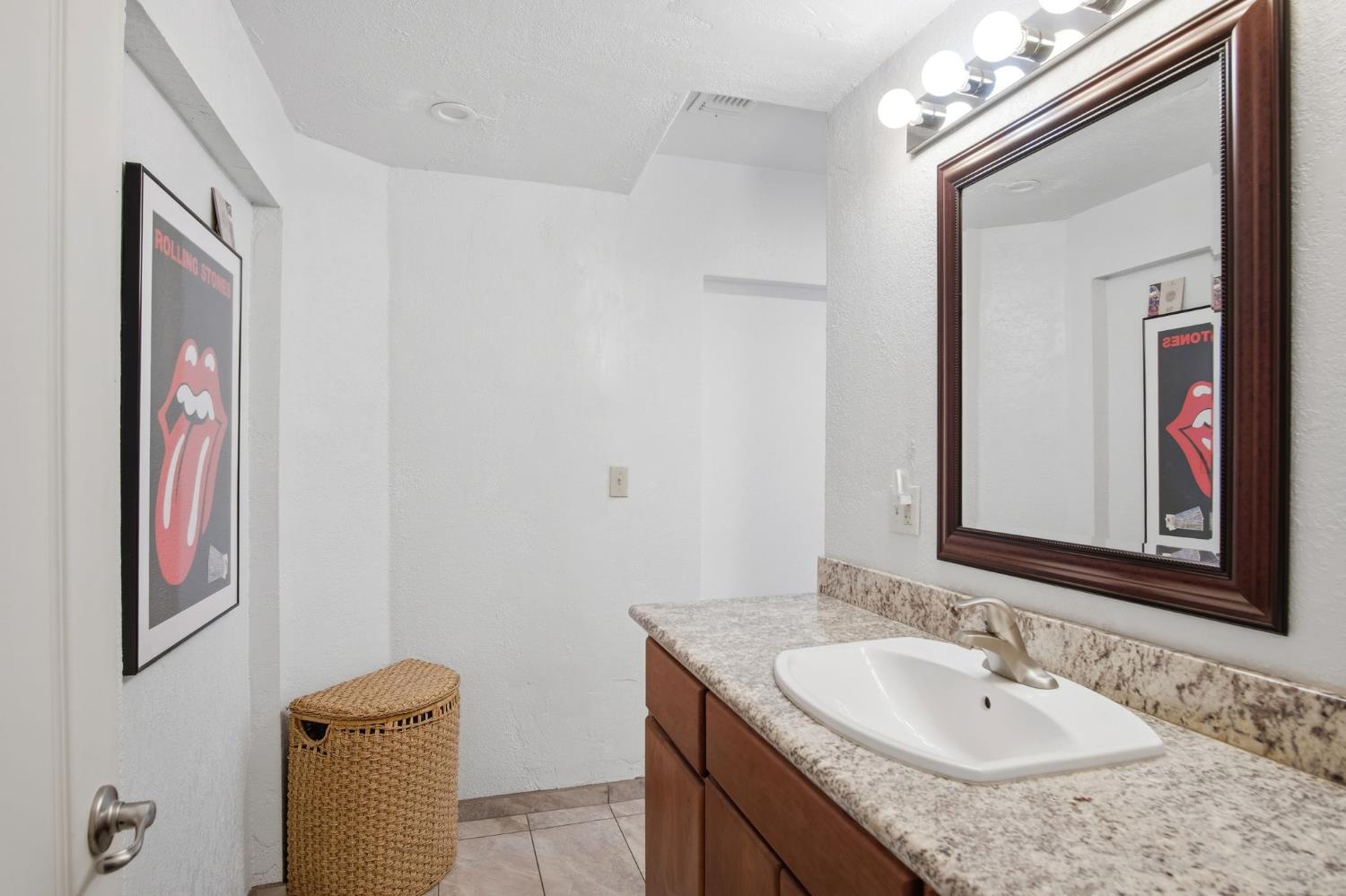 1740 Colorado Ave, Turlock, CA 95382