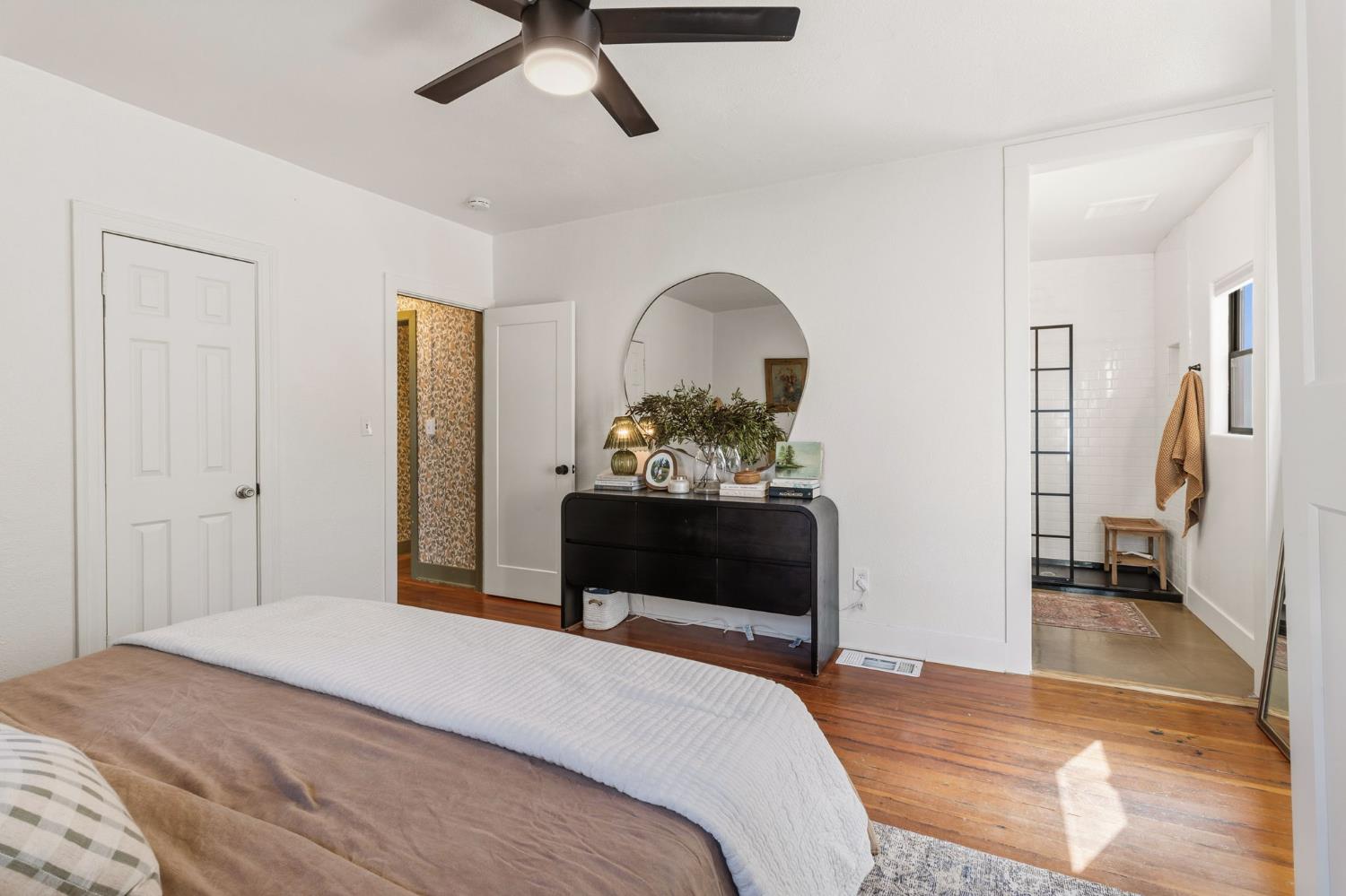 1910 East Ave, Turlock, CA 95380