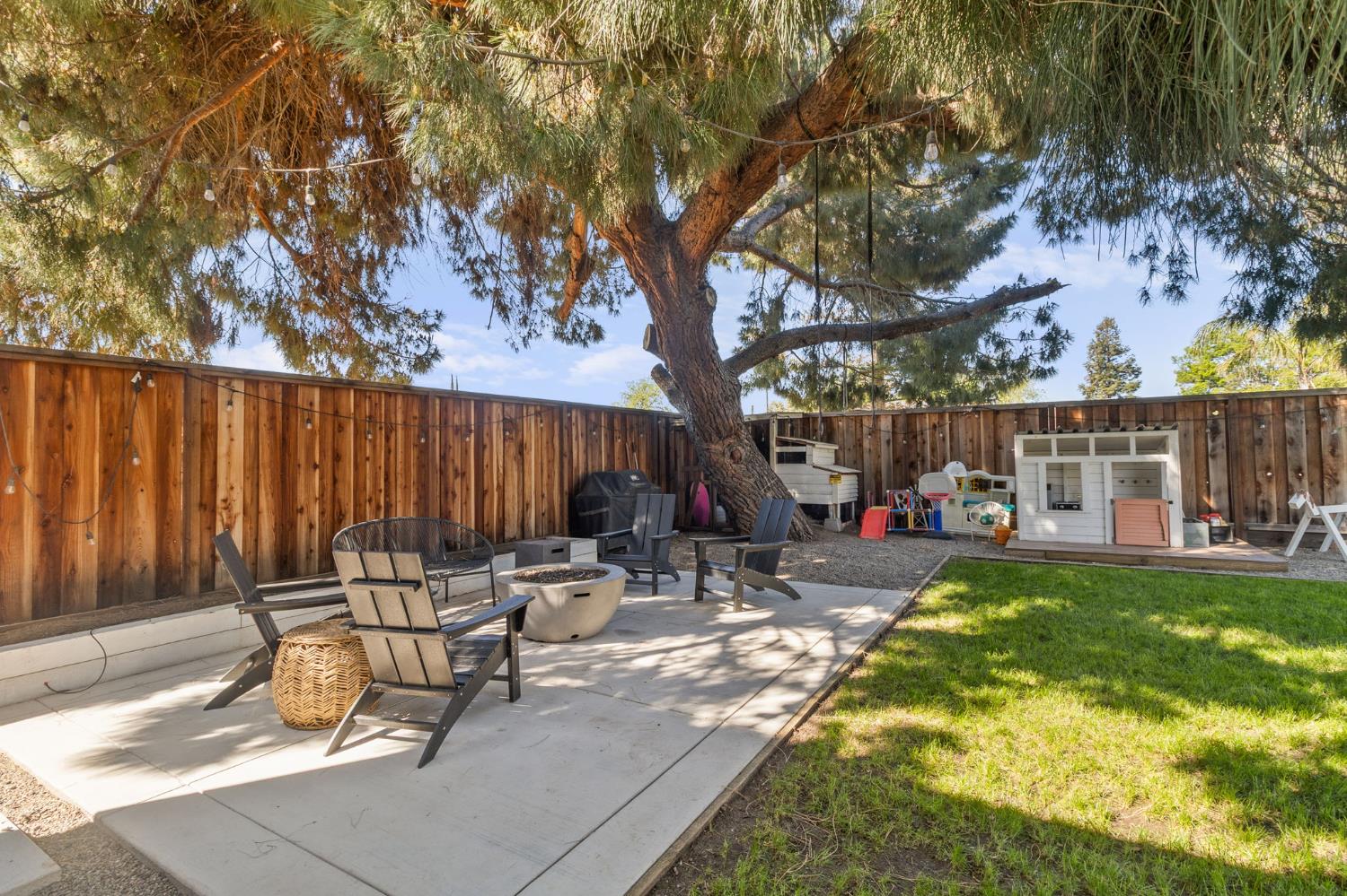 1910 East Ave, Turlock, CA 95380