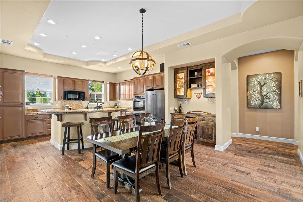 112 Glen View Ct, Copperopolis, CA 95228