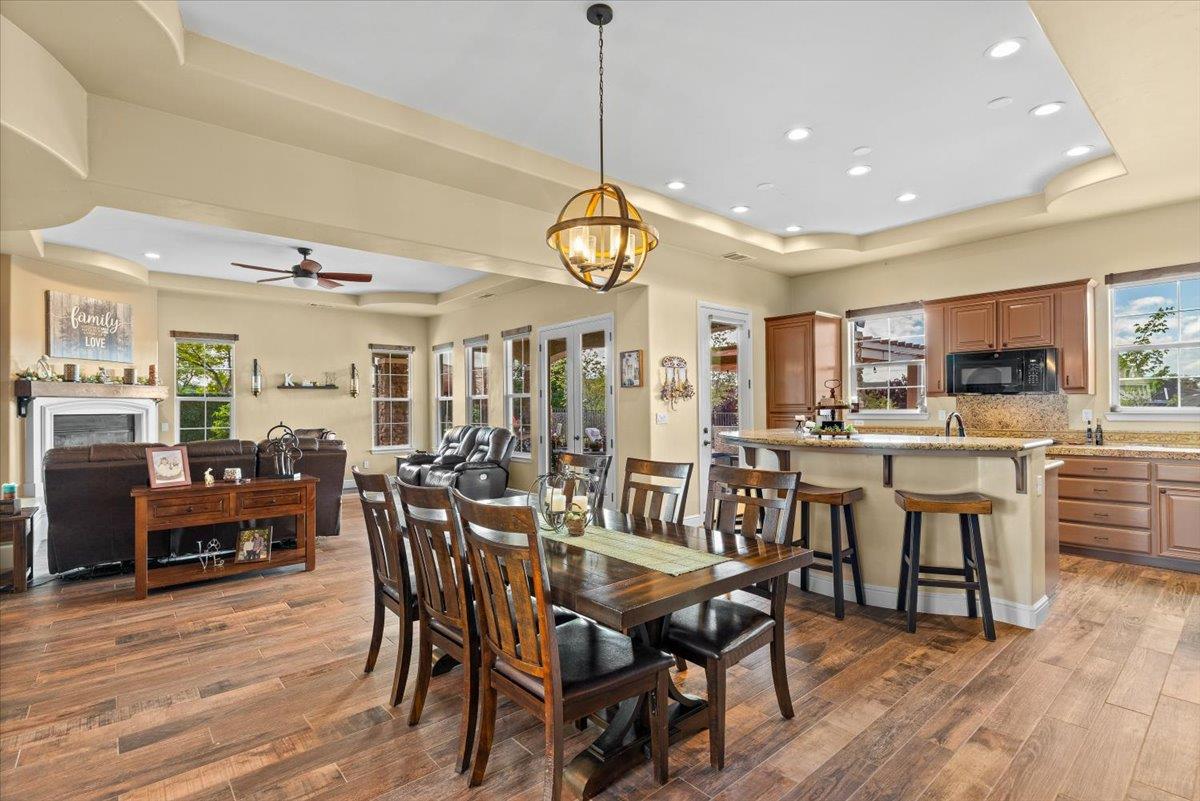 112 Glen View Ct, Copperopolis, CA 95228