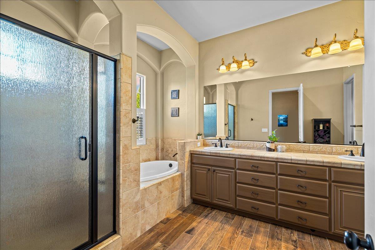 112 Glen View Ct, Copperopolis, CA 95228