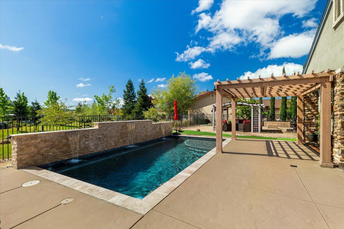 112 Glen View Ct, Copperopolis, CA 95228