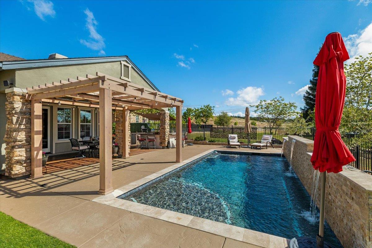 112 Glen View Ct, Copperopolis, CA 95228