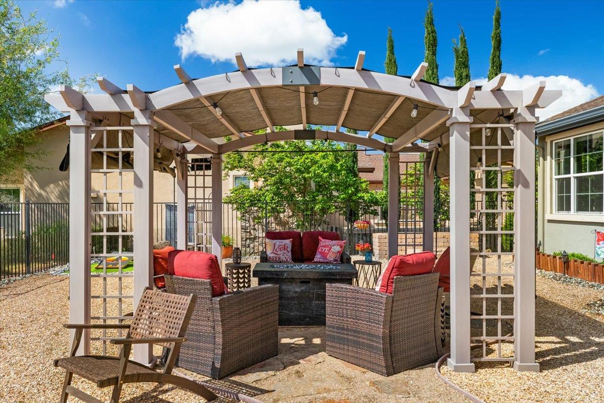 112 Glen View Ct, Copperopolis, CA 95228