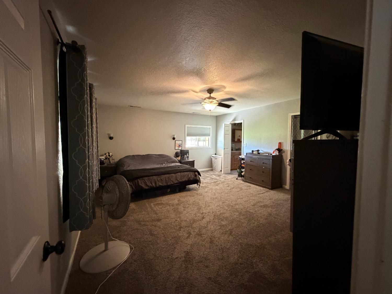 206 Lambuth Ave, Oakdale, CA 95361