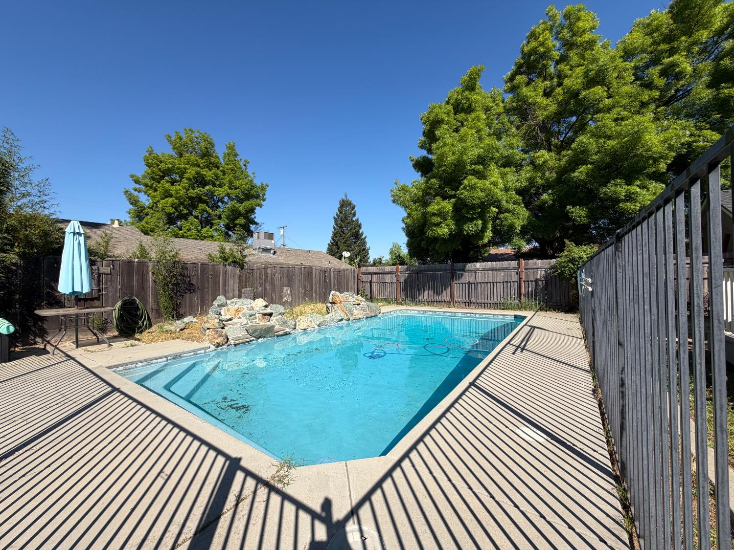206 Lambuth Ave, Oakdale, CA 95361