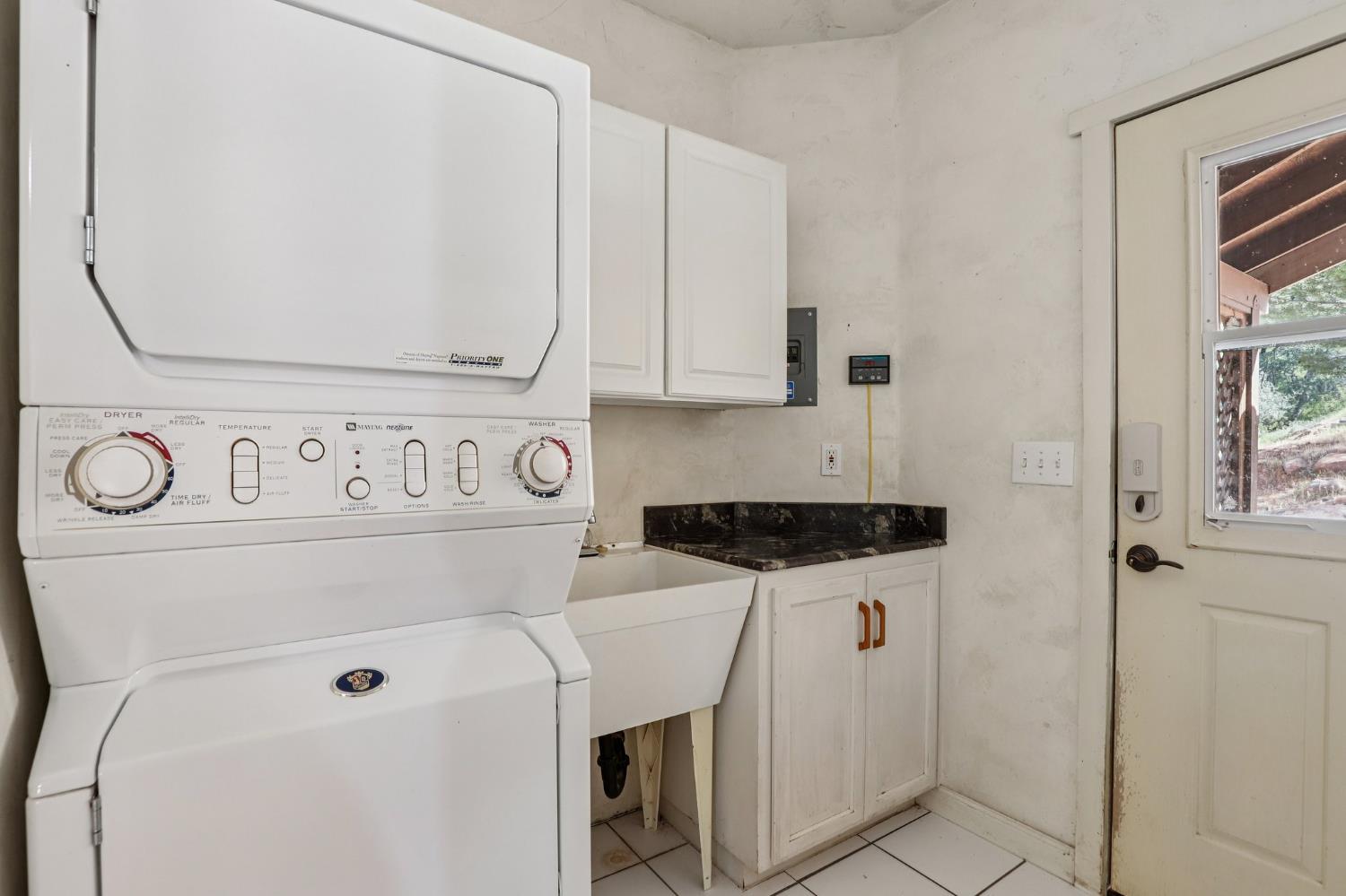 2428 Hunt Rd, Copperopolis, CA 95230