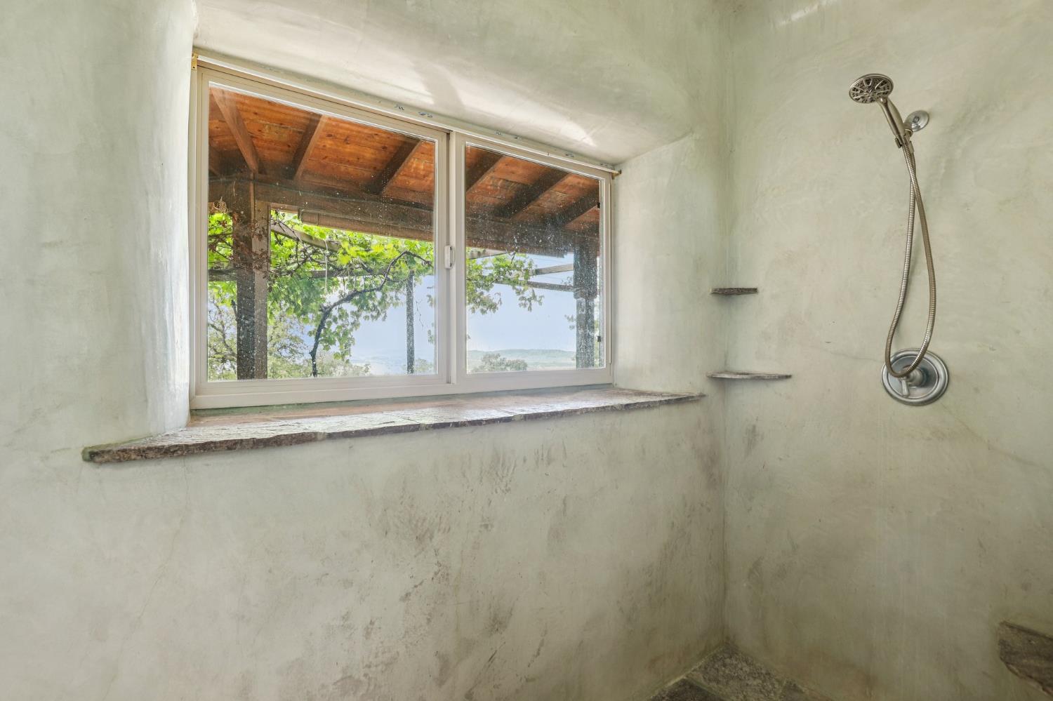 2428 Hunt Rd, Copperopolis, CA 95230