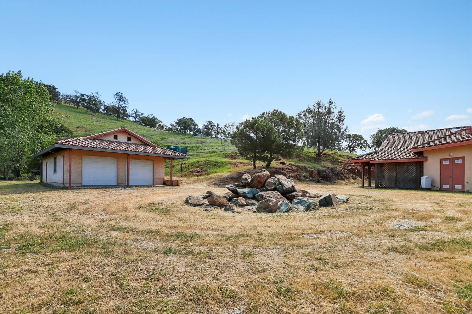 2428 Hunt Rd, Copperopolis, CA 95230