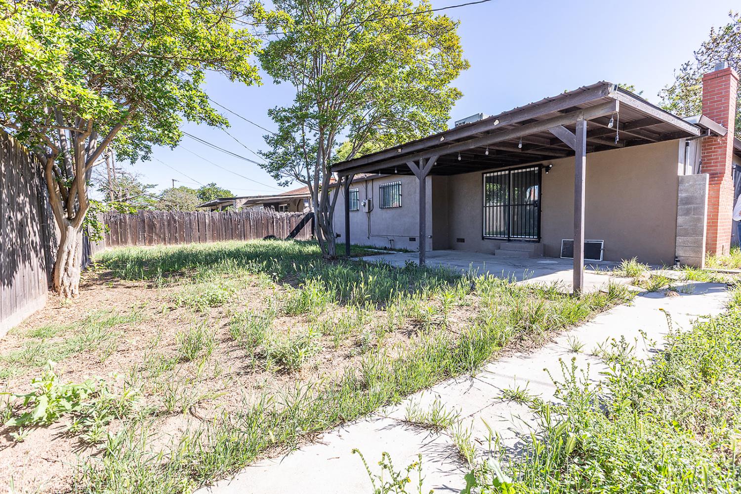 2105 Norman Way, Modesto, CA 95350