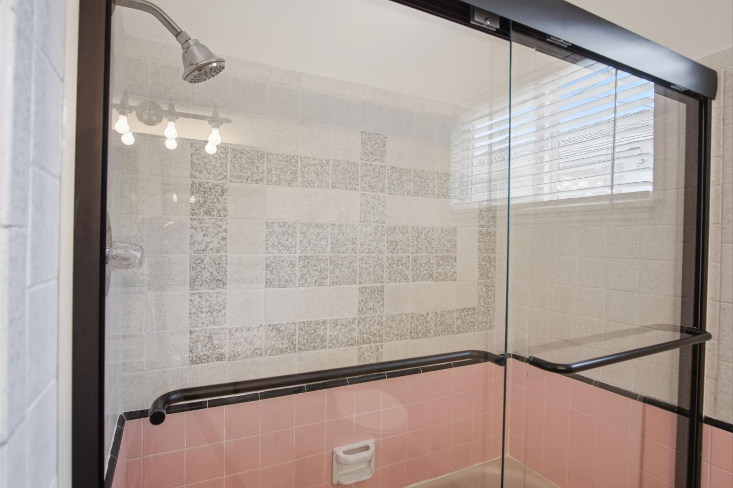 898 Yosemite Pkwy, Merced, CA 95341