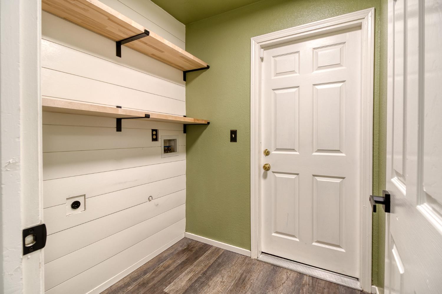 3724 Laurenburg Ave, Modesto, CA 95357