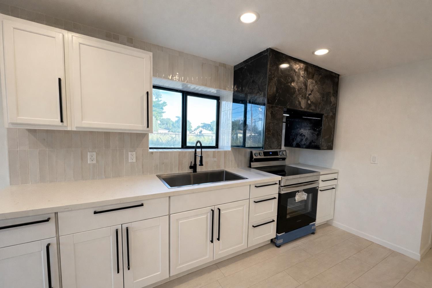 518 Cone Ave, Merced, CA 95341