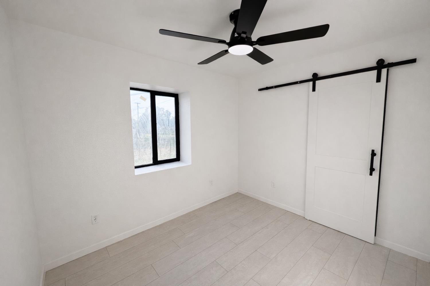 518 Cone Ave, Merced, CA 95341