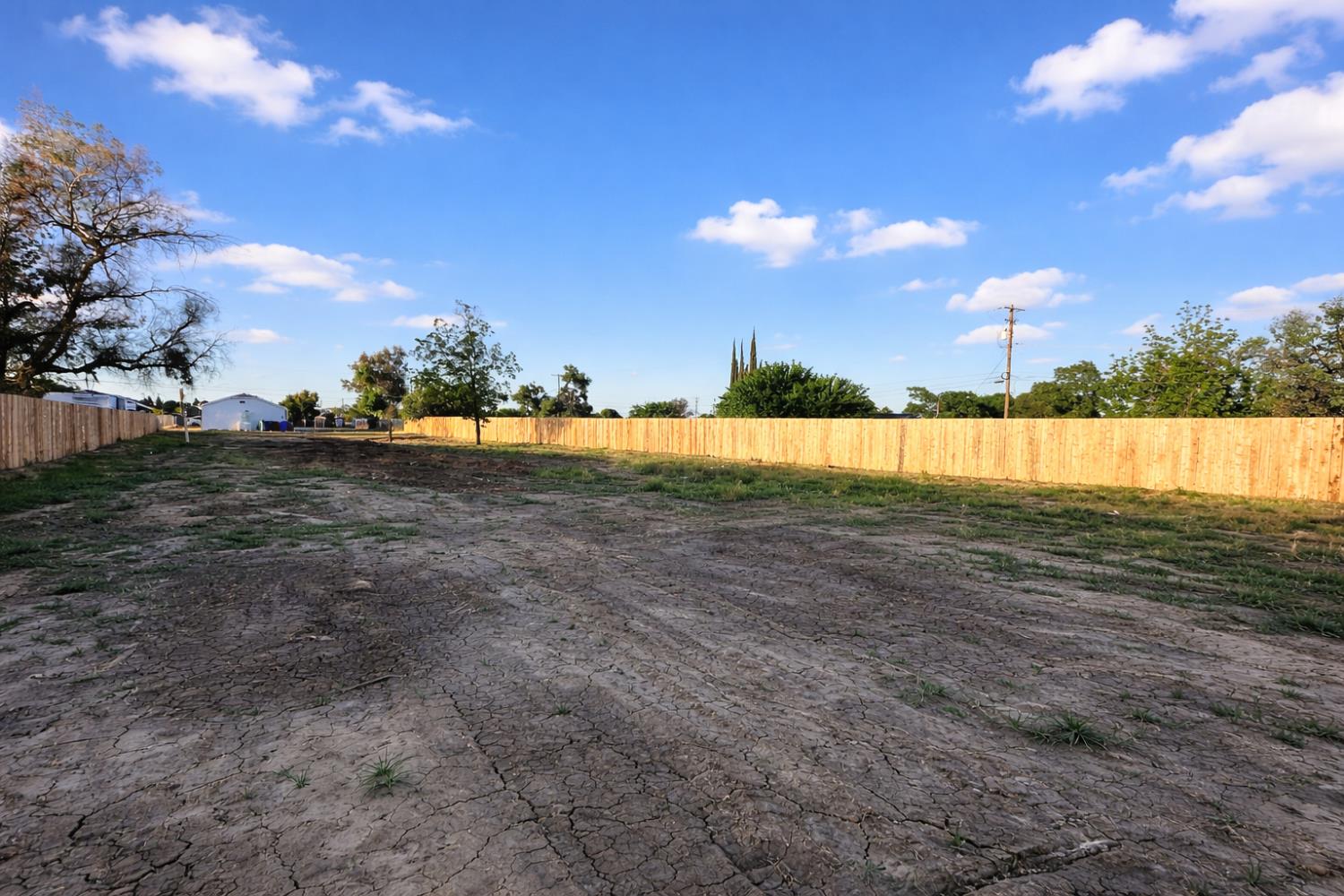 518 Cone Ave, Merced, CA 95341