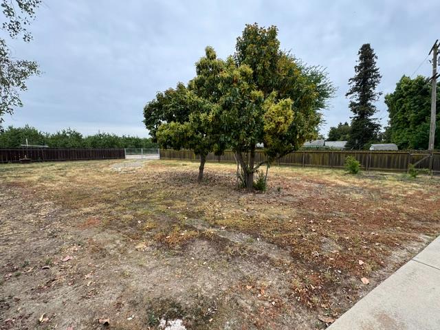 1360 Crawford Rd, Modesto, CA 95357