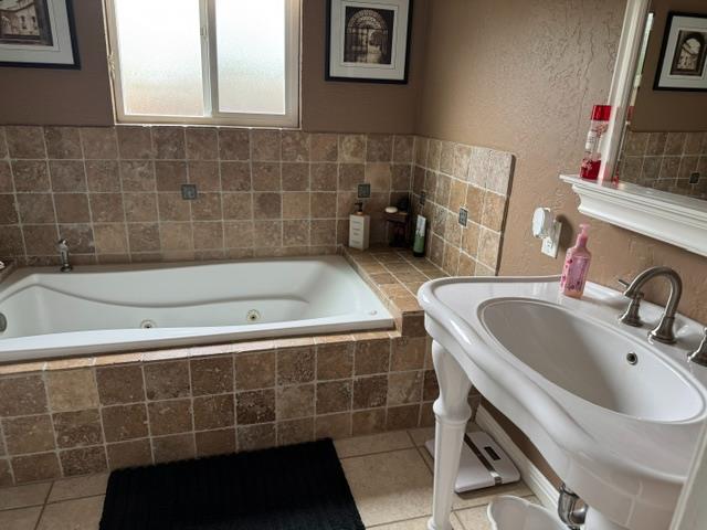 1360 Crawford Rd, Modesto, CA 95357