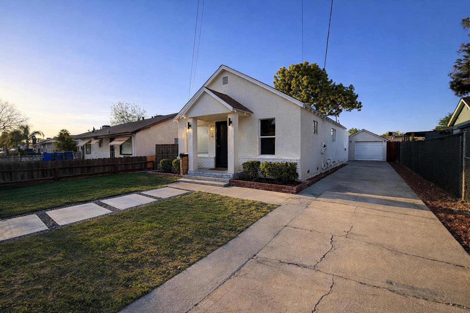 819 Julian St, Turlock, CA 95380