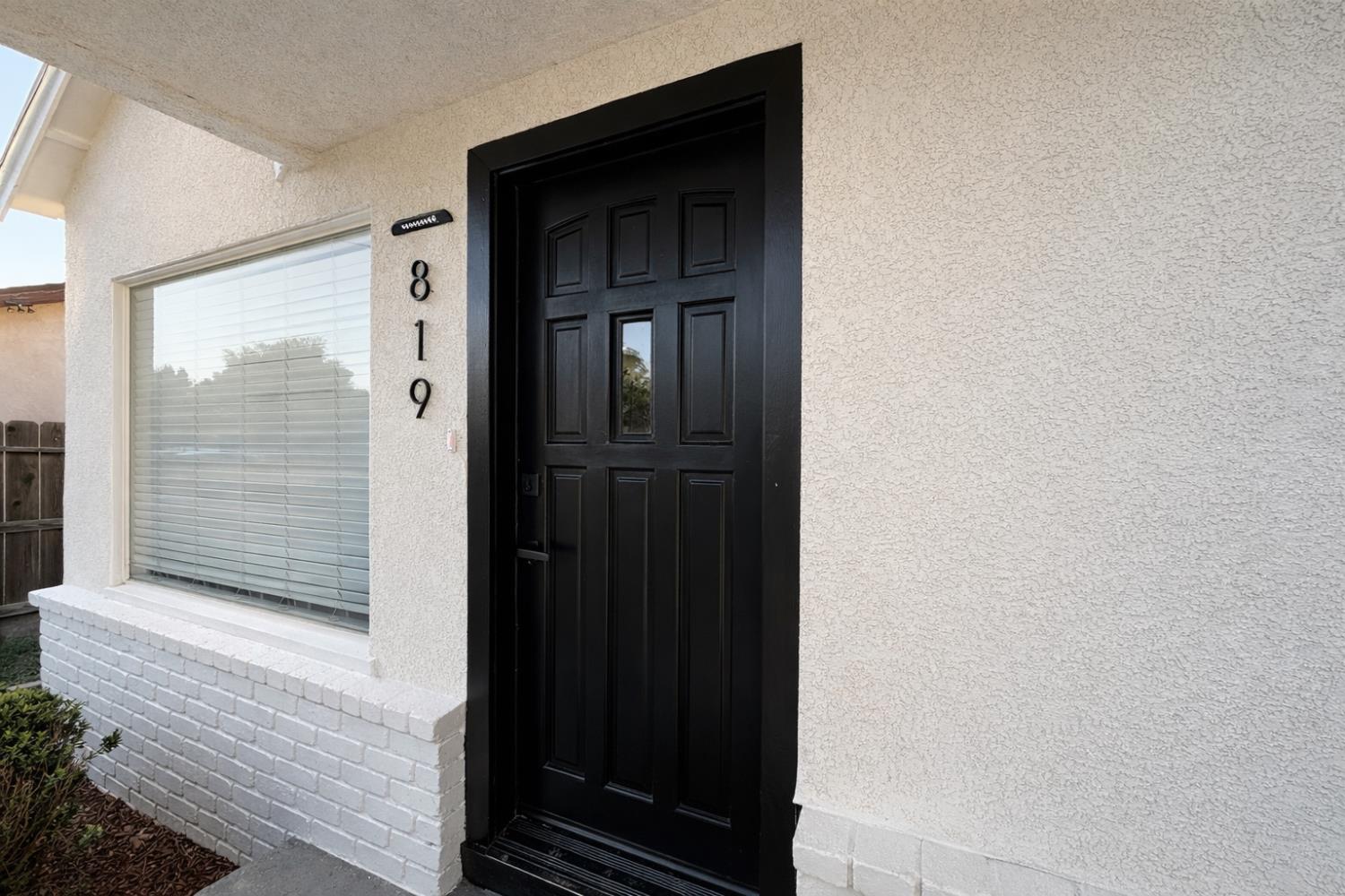 819 Julian St, Turlock, CA 95380