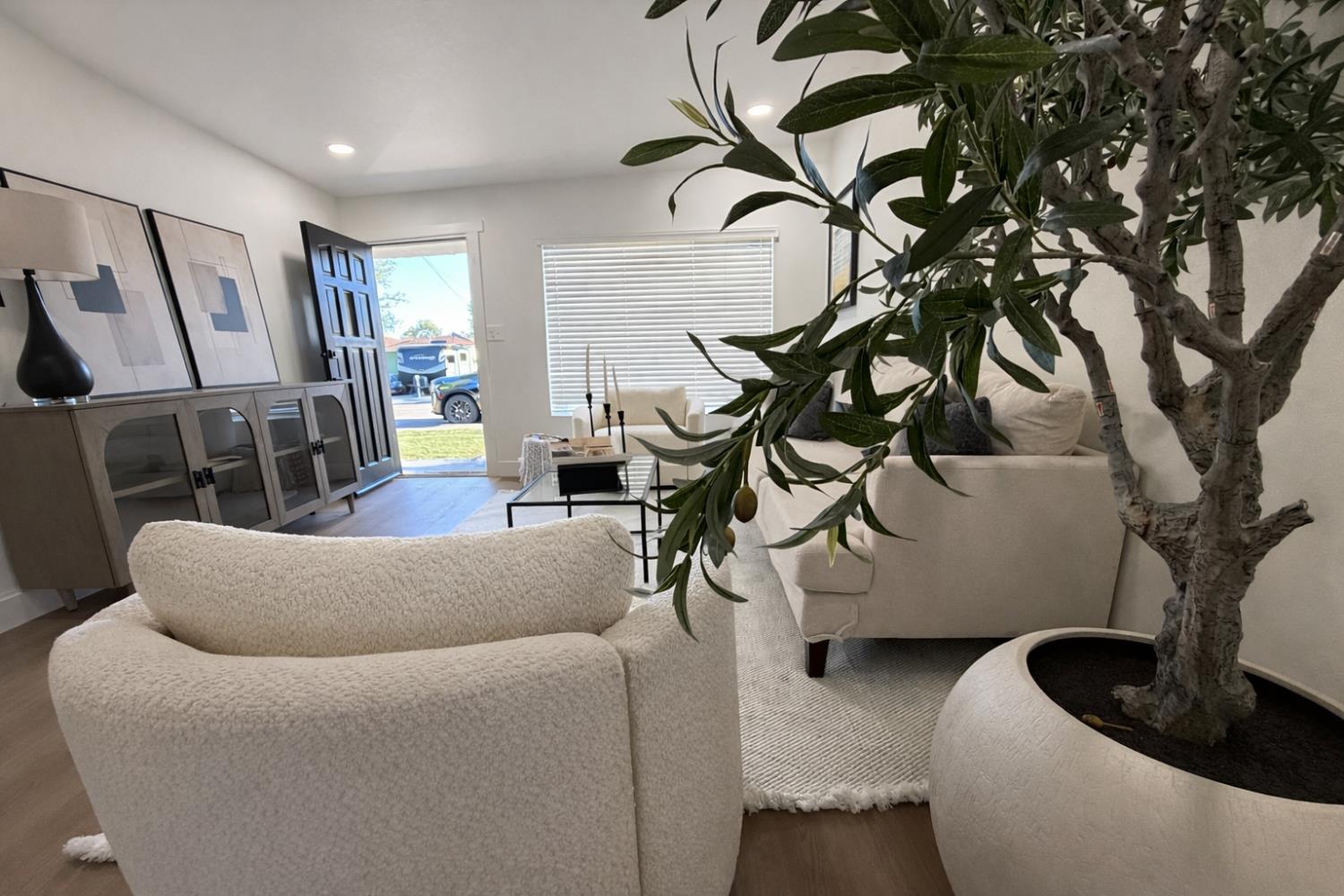 819 Julian St, Turlock, CA 95380