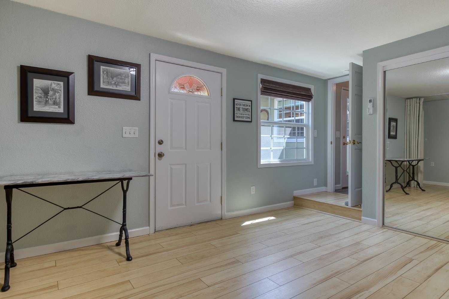 215 Helen Ave, Modesto, CA 95354