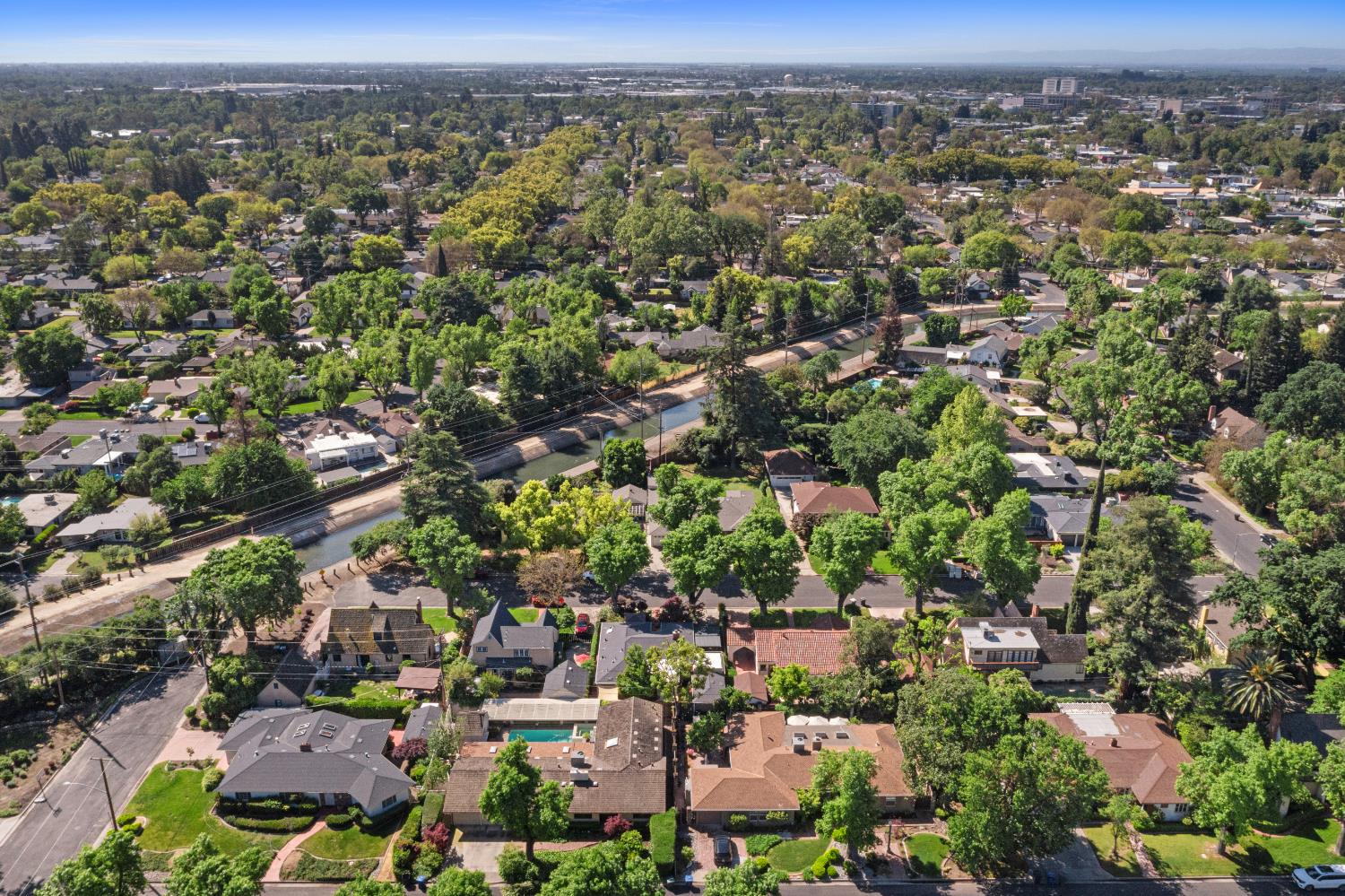 215 Helen Ave, Modesto, CA 95354