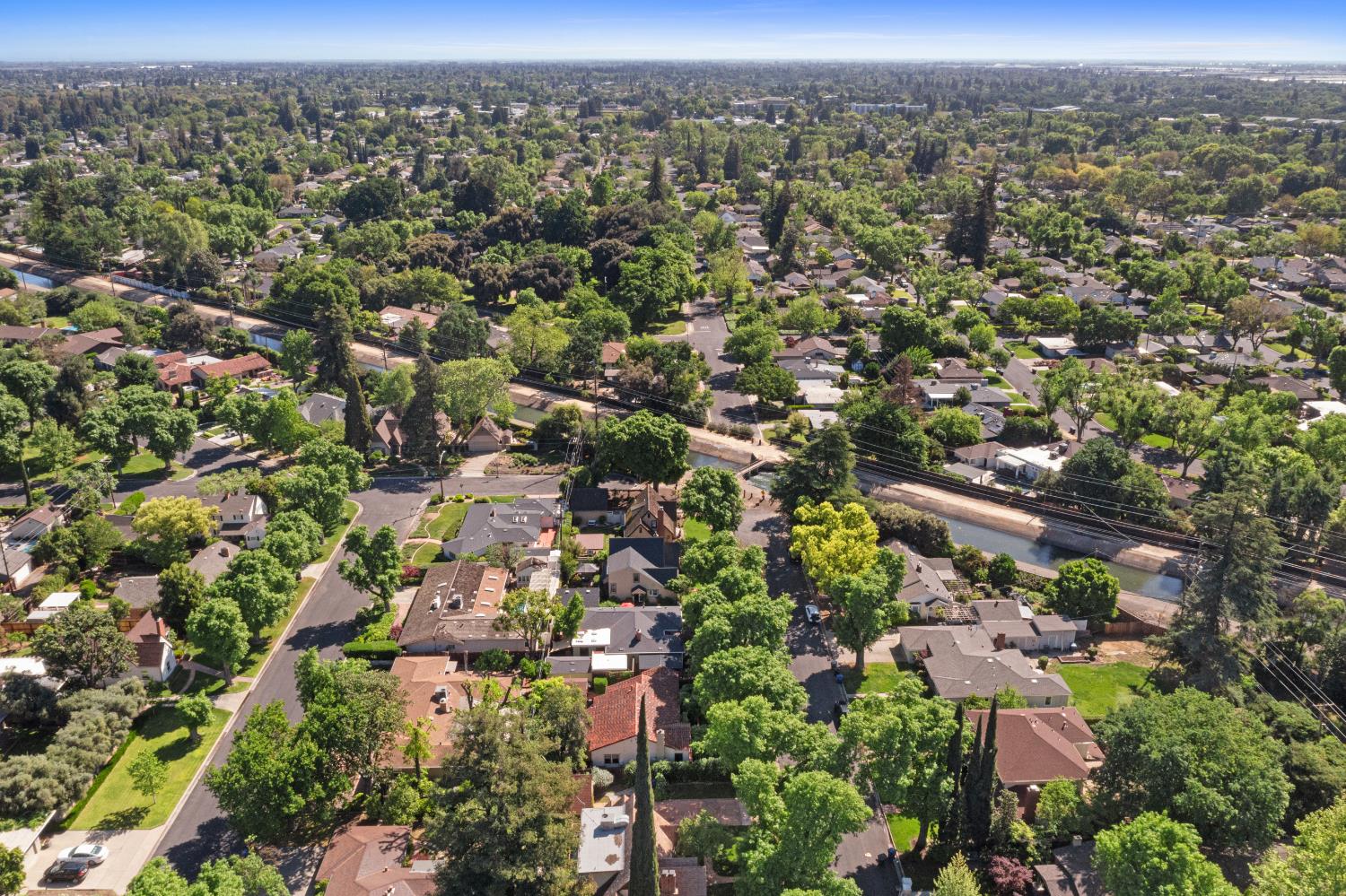 215 Helen Ave, Modesto, CA 95354