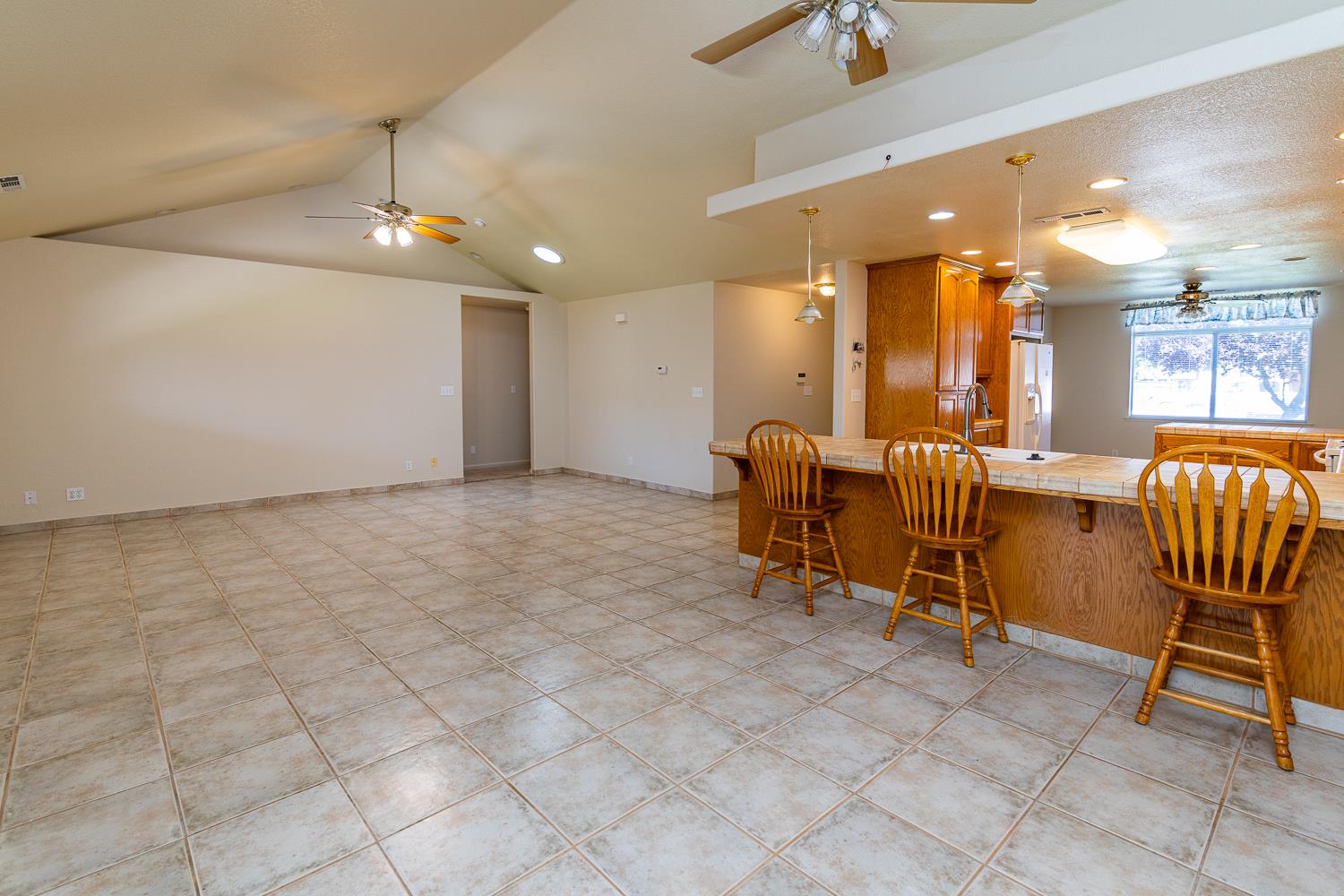 13500 Welch St, Waterford, CA 95386