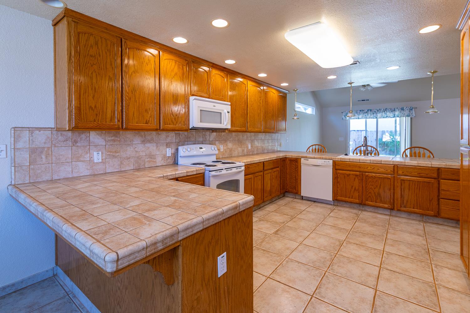 13500 Welch St, Waterford, CA 95386