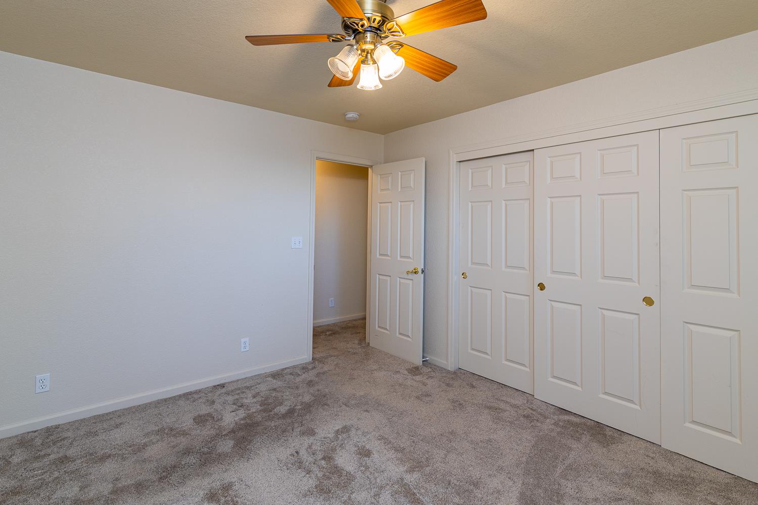 13500 Welch St, Waterford, CA 95386