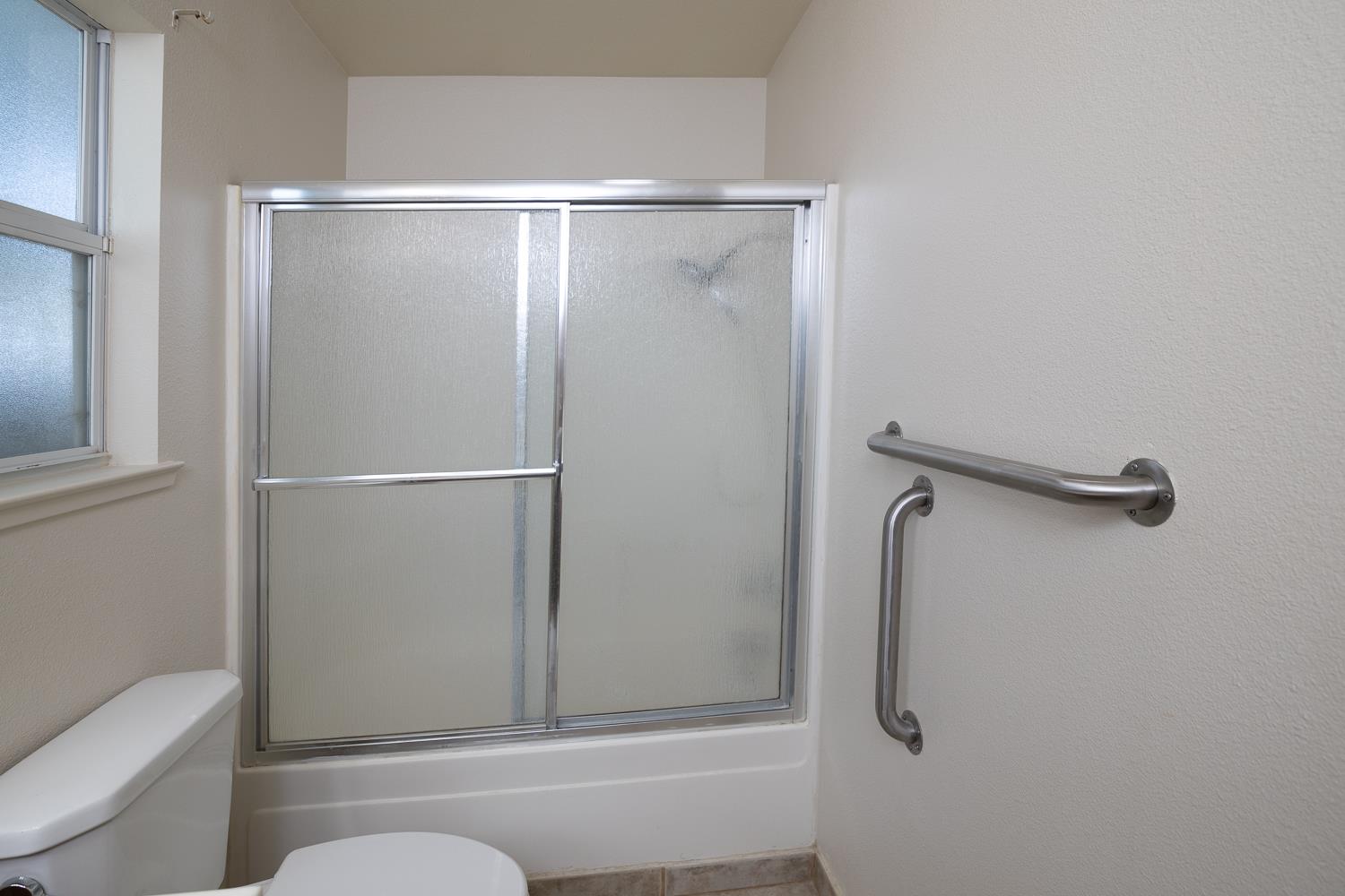 13500 Welch St, Waterford, CA 95386