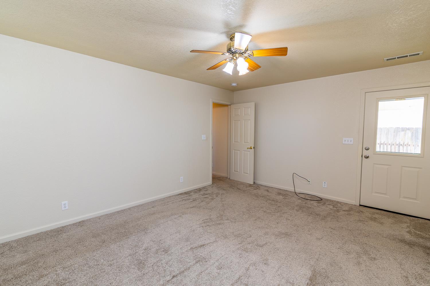 13500 Welch St, Waterford, CA 95386