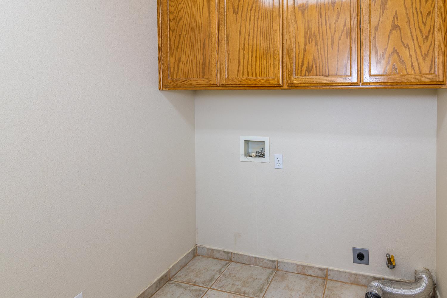 13500 Welch St, Waterford, CA 95386