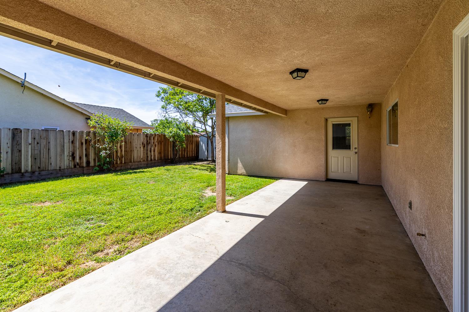 13500 Welch St, Waterford, CA 95386