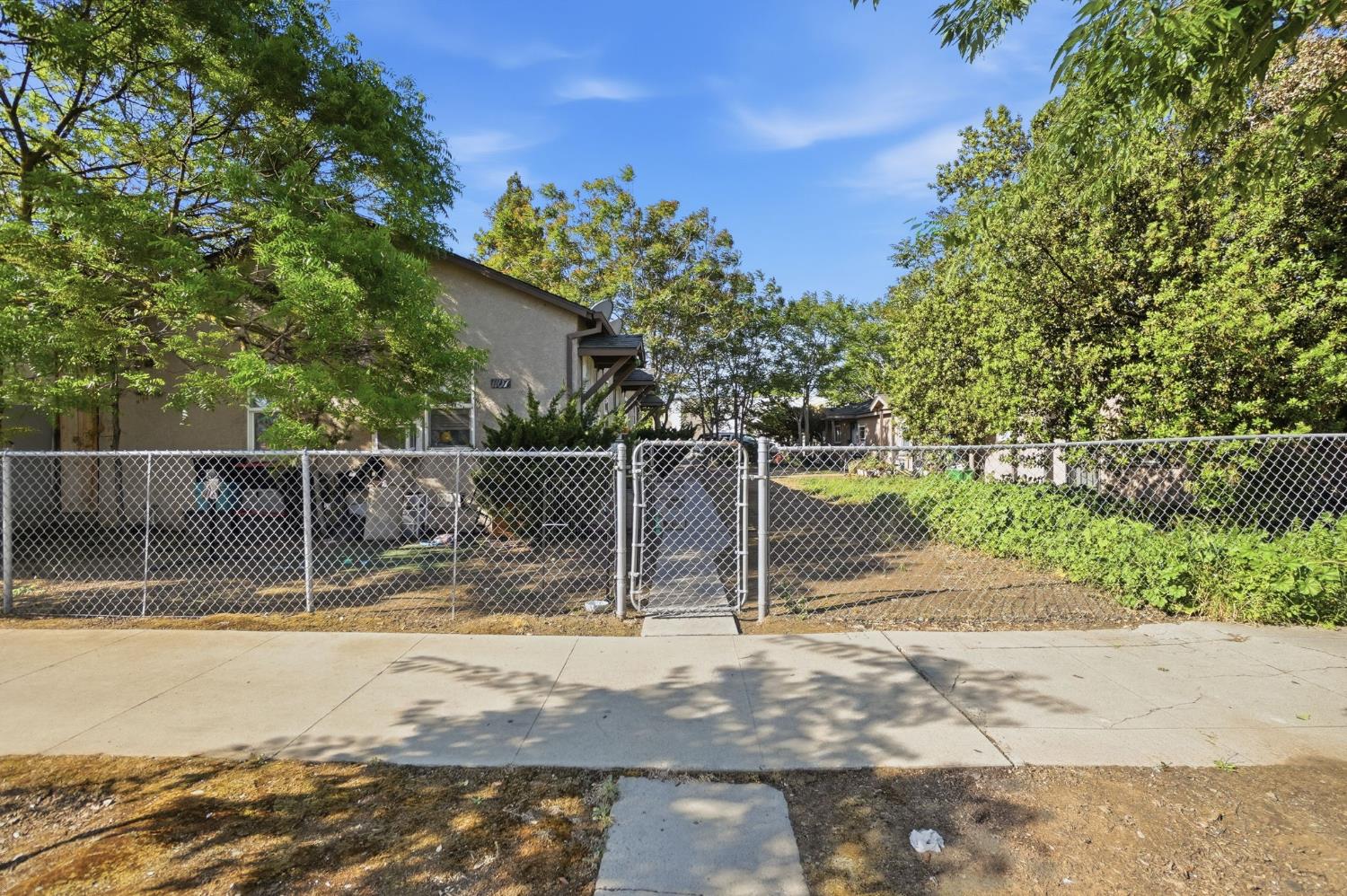 1107 7th St, Modesto, CA 95354